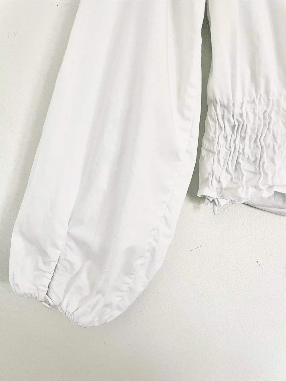 Zara Pleated Poplin Crop Blouse in White Size M EUC